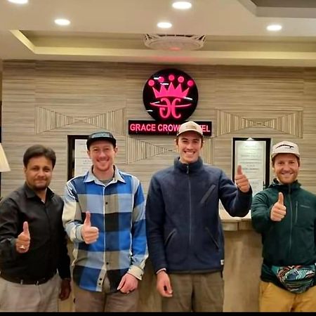 Grace Crown Hotel イスラマバード エクステリア 写真