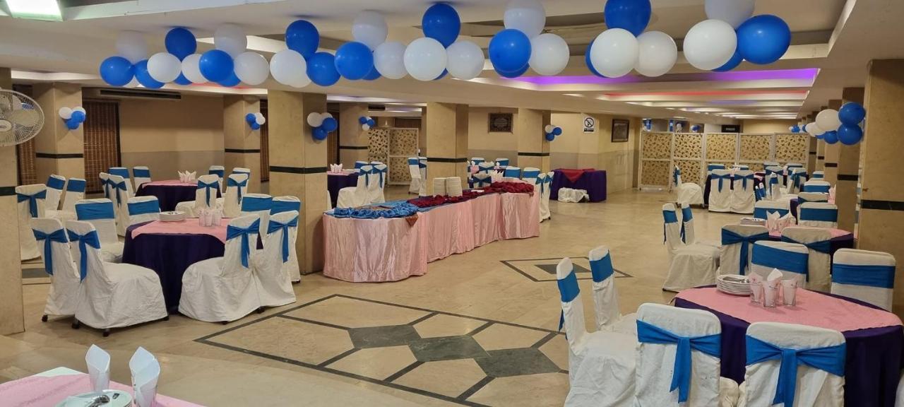 Grace Crown Hotel イスラマバード エクステリア 写真
